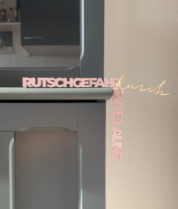3D-Datei Eckenglück "Rutschgefahr durch gute Laune"