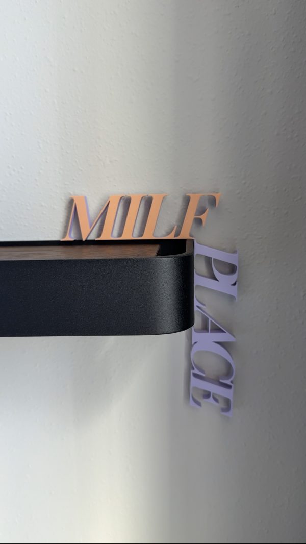 3D-Datei Eckenglück "Milf Place"